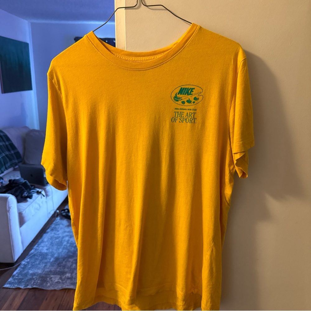 Vintage 80s nike yellow t shirt